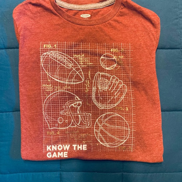 Bundle of 2 Soft-Washed Graphic T-Shirts (L) - Picture 3 of 4